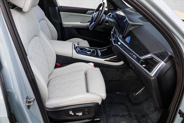 Used 2026 BMW X7 xDrive40i AWD/4WD image 28