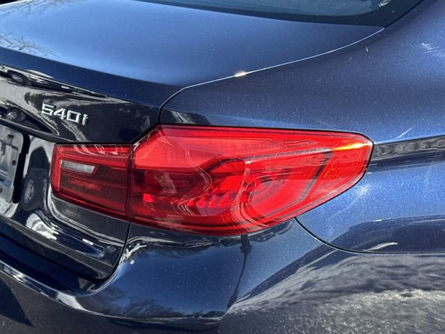 Used 2017 BMW 540i xDrive image 9