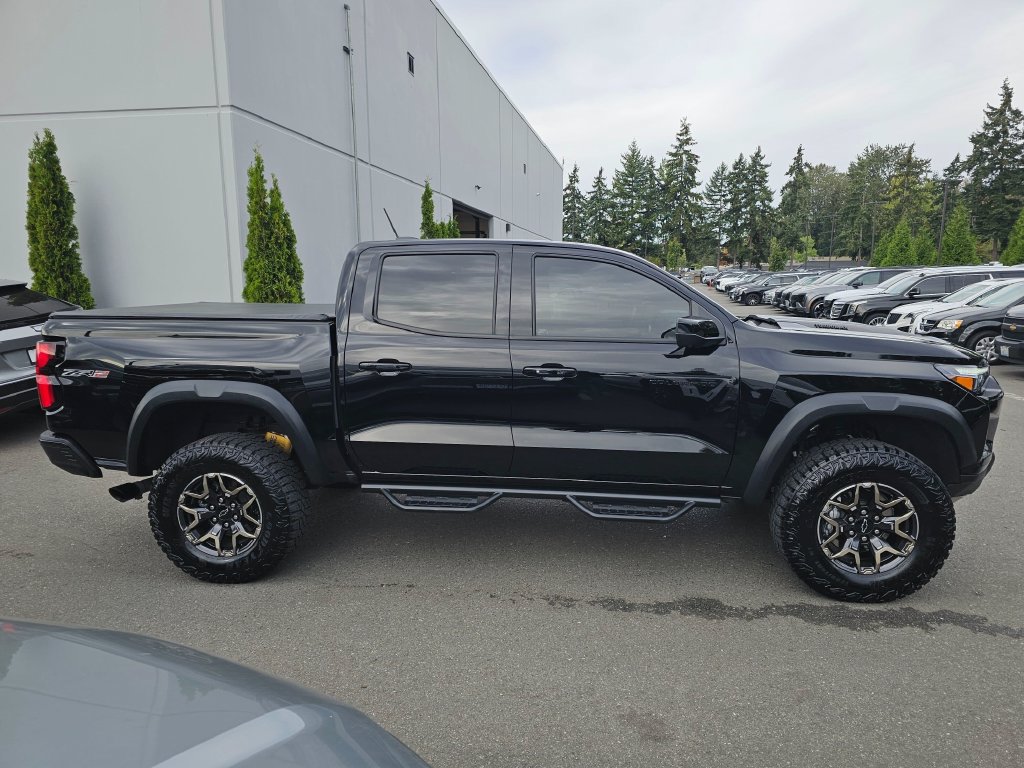 Used 2024 Chevrolet Colorado ZR2 w/ ZR2 Convenience Package III AWD/4WD image 8