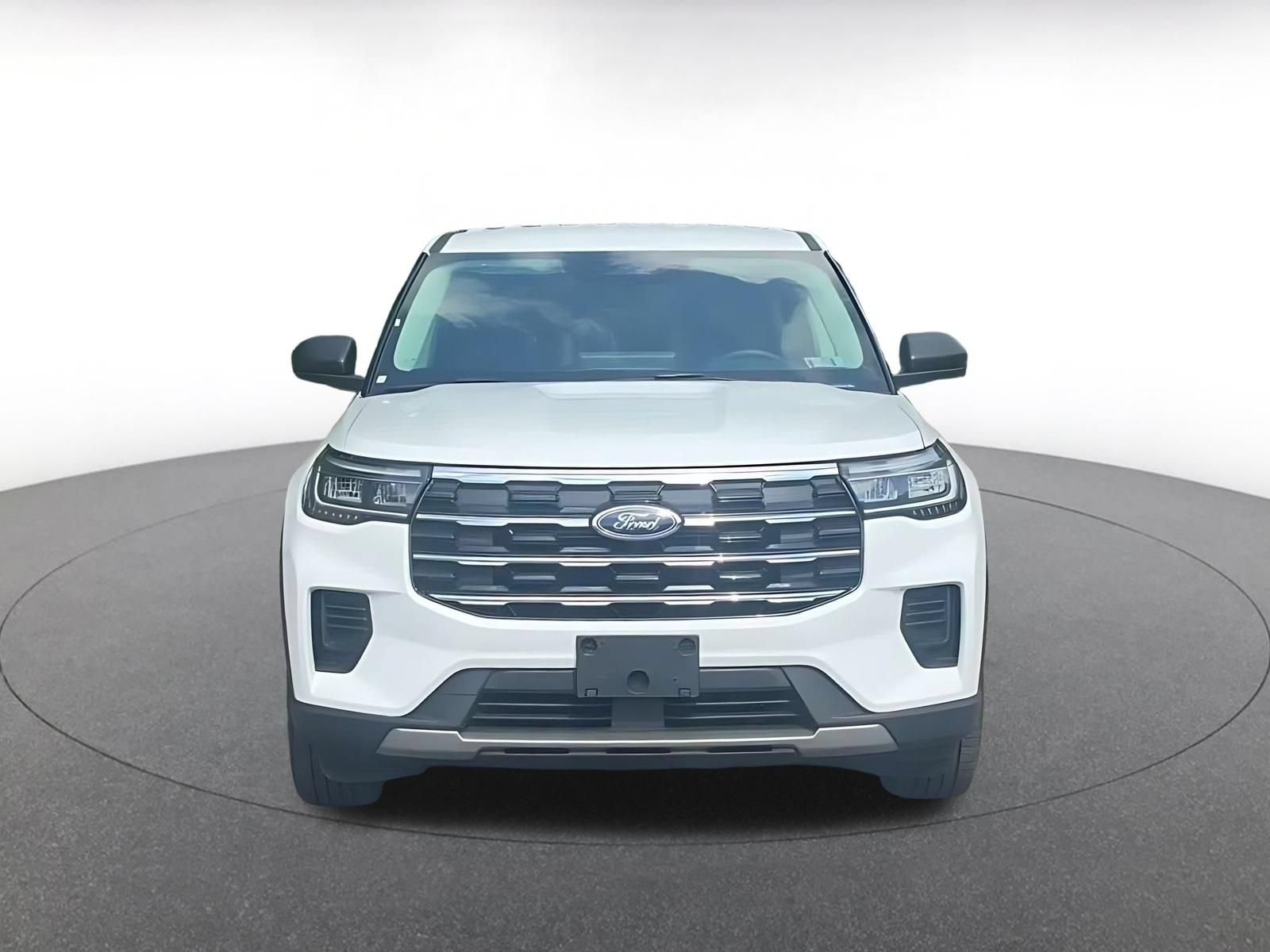 Used 2026 Ford Explorer Active AWD/4WD image 4