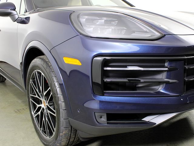 New 2026 Porsche Cayenne S AWD/4WD image 11