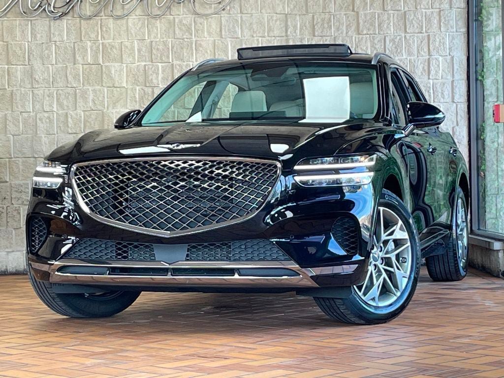 Used 2025 Genesis GV70 2.5T w/ Advanced Package AWD/4WD image 2