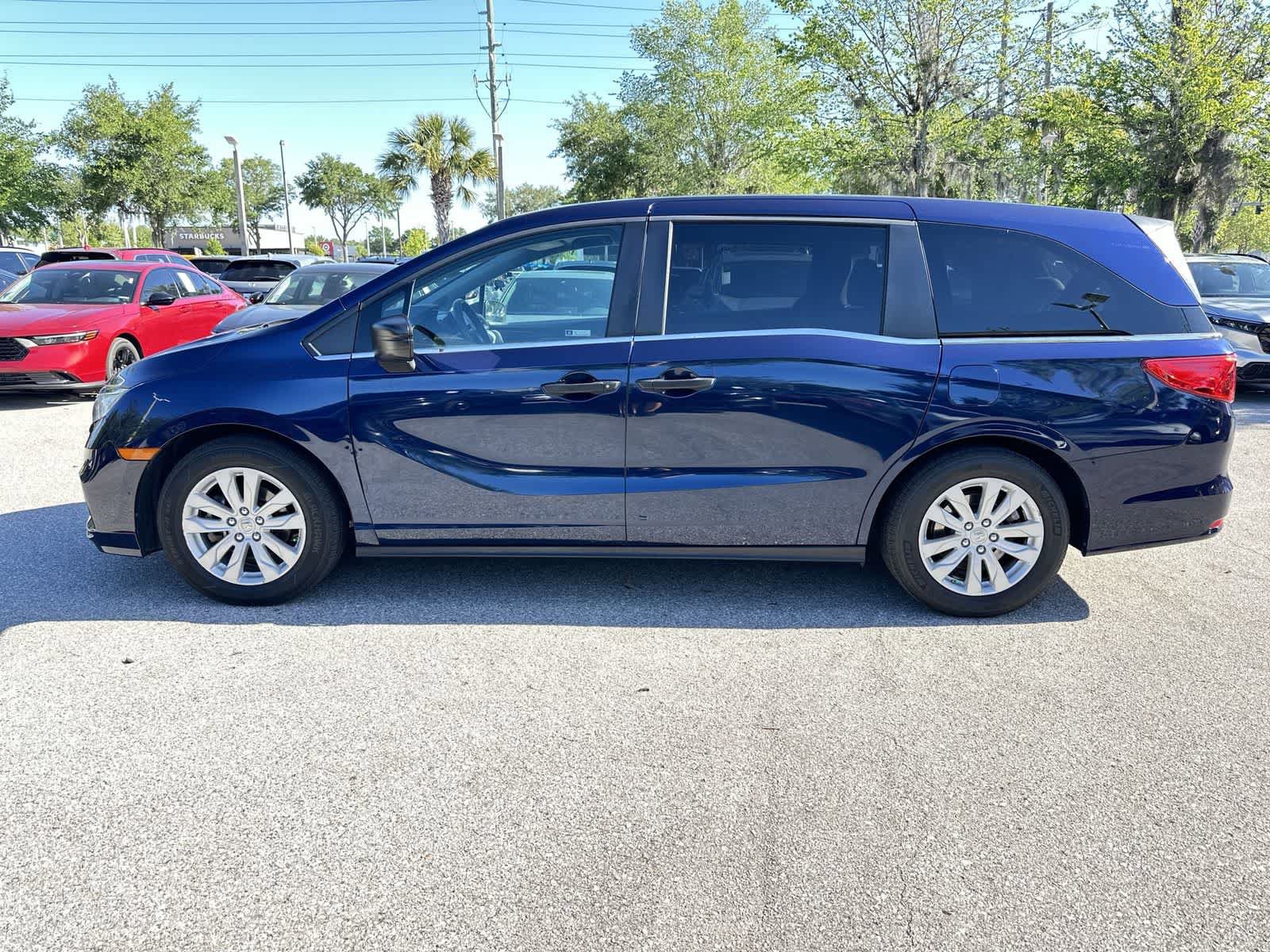 Used 2018 Honda Odyssey LX image 3
