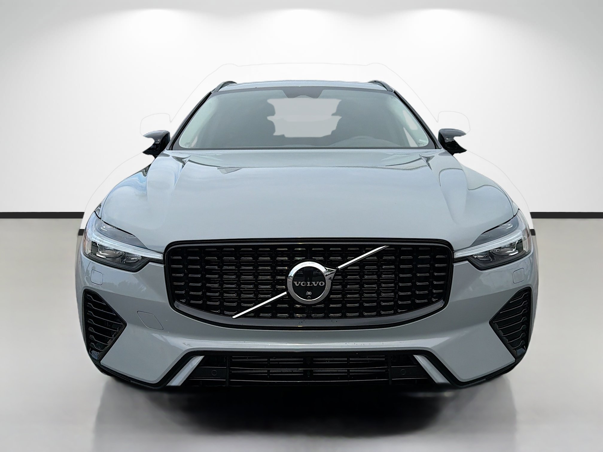 Used 2024 Volvo XC60 T8 Plus w/ Protection Package Premier AWD/4WD image 8