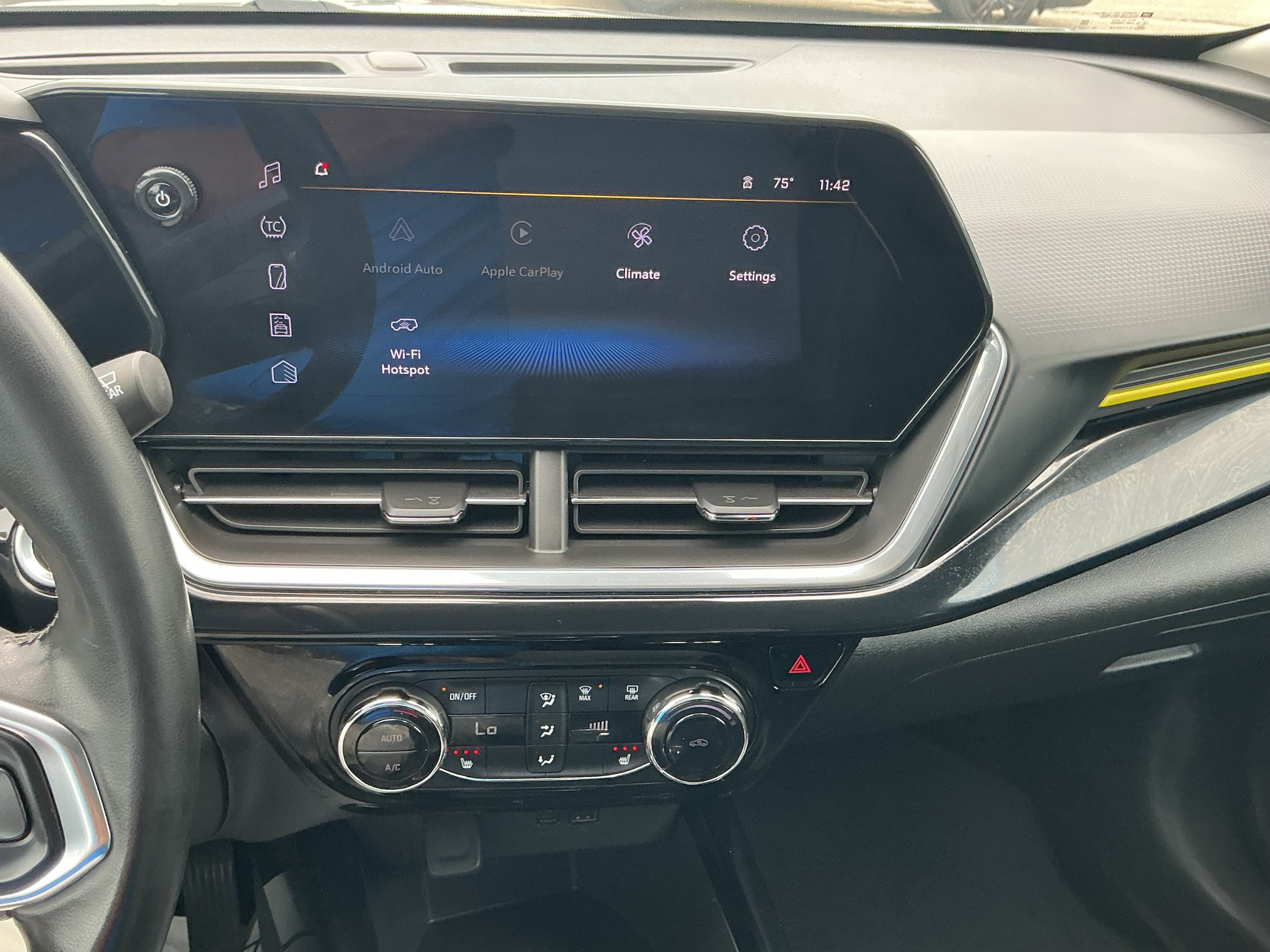 Certified 2024 Chevrolet Trax ACTIV FWD image 9
