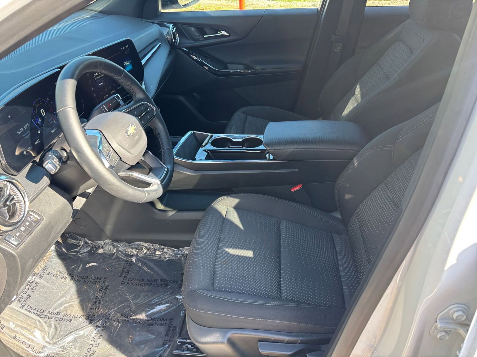 Used 2025 Chevrolet Equinox LT AWD/4WD image 29