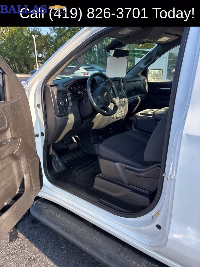 Used 2025 Chevrolet Silverado 1500 W/T RWD image 10