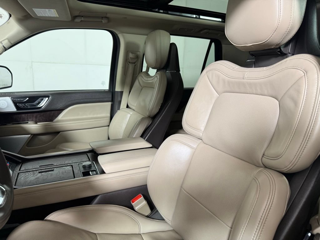 Certified 2024 Lincoln Navigator L Reserve AWD/4WD image 20