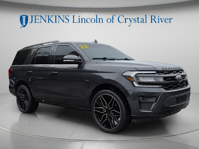 Used 2022 Ford Expedition Limited AWD/4WD image 2