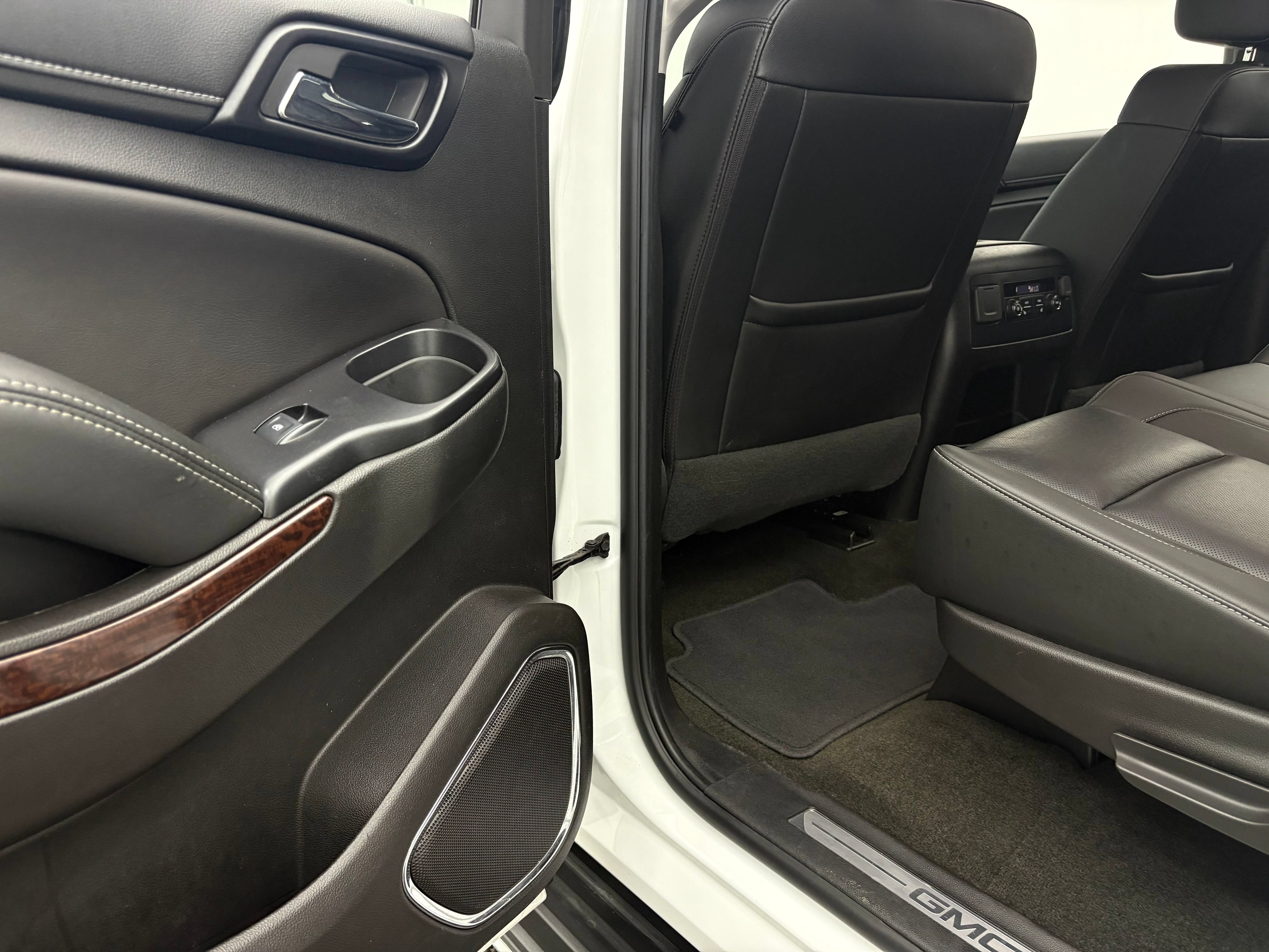 Used 2018 GMC Yukon XL SLT AWD/4WD image 41