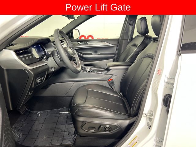 Used 2024 Jeep Grand Cherokee L Limited w/ Luxury Tech Group II AWD/4WD image 11