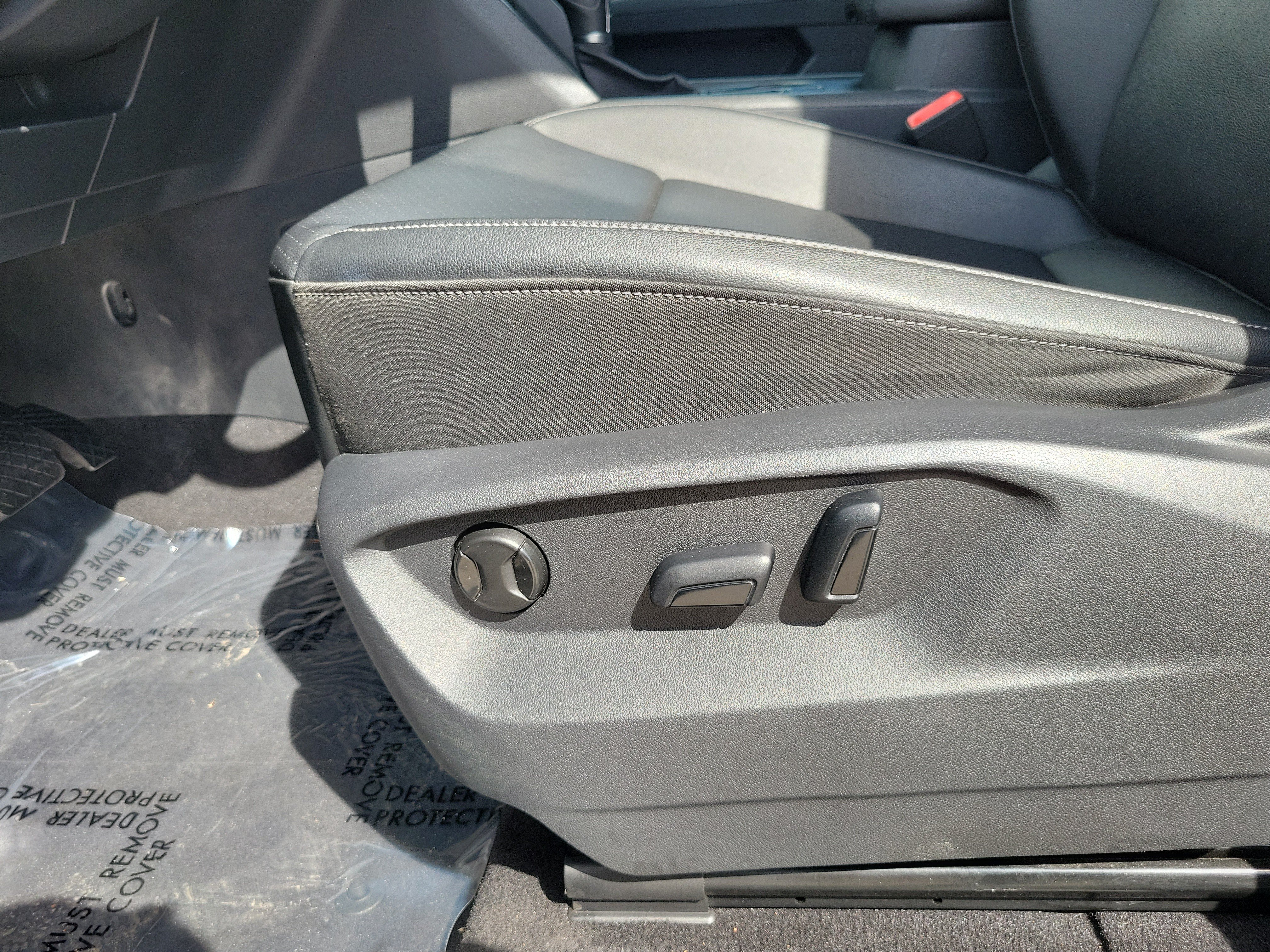 Used 2019 Volkswagen Atlas SE w/ Towing Package FWD image 12