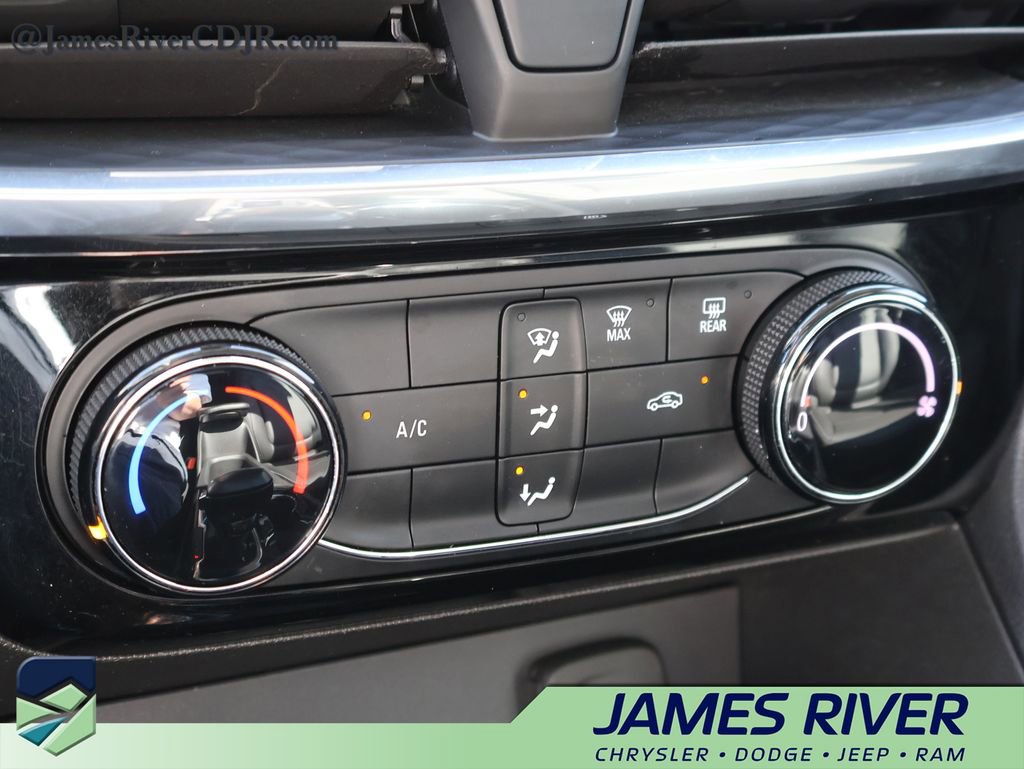 Used 2024 Buick Encore GX Sport Touring image 35