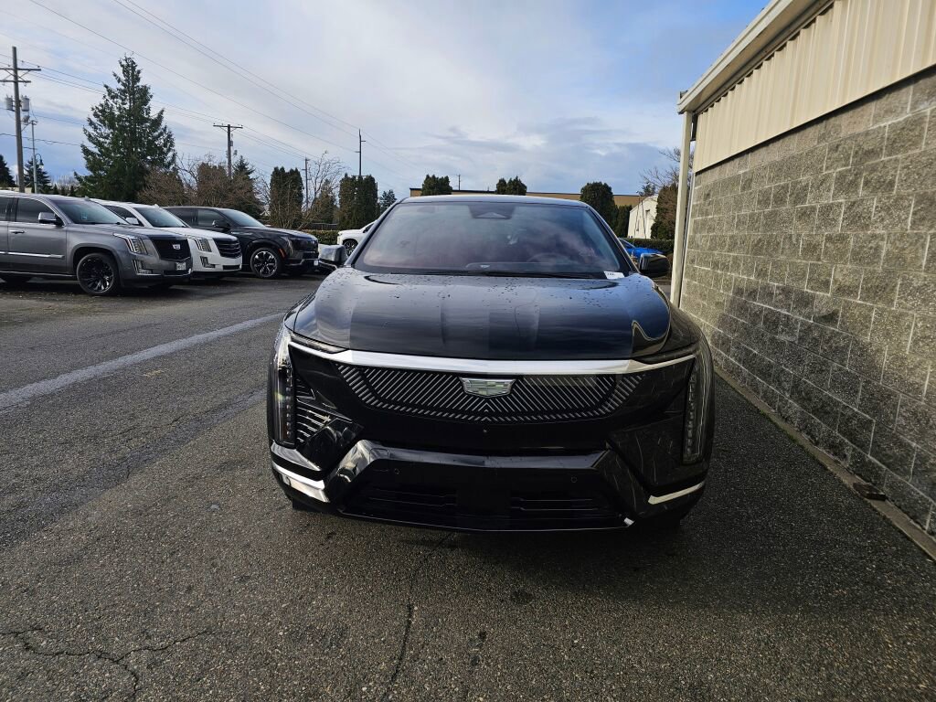 New 2026 Cadillac Optiq Luxury 2 image 11