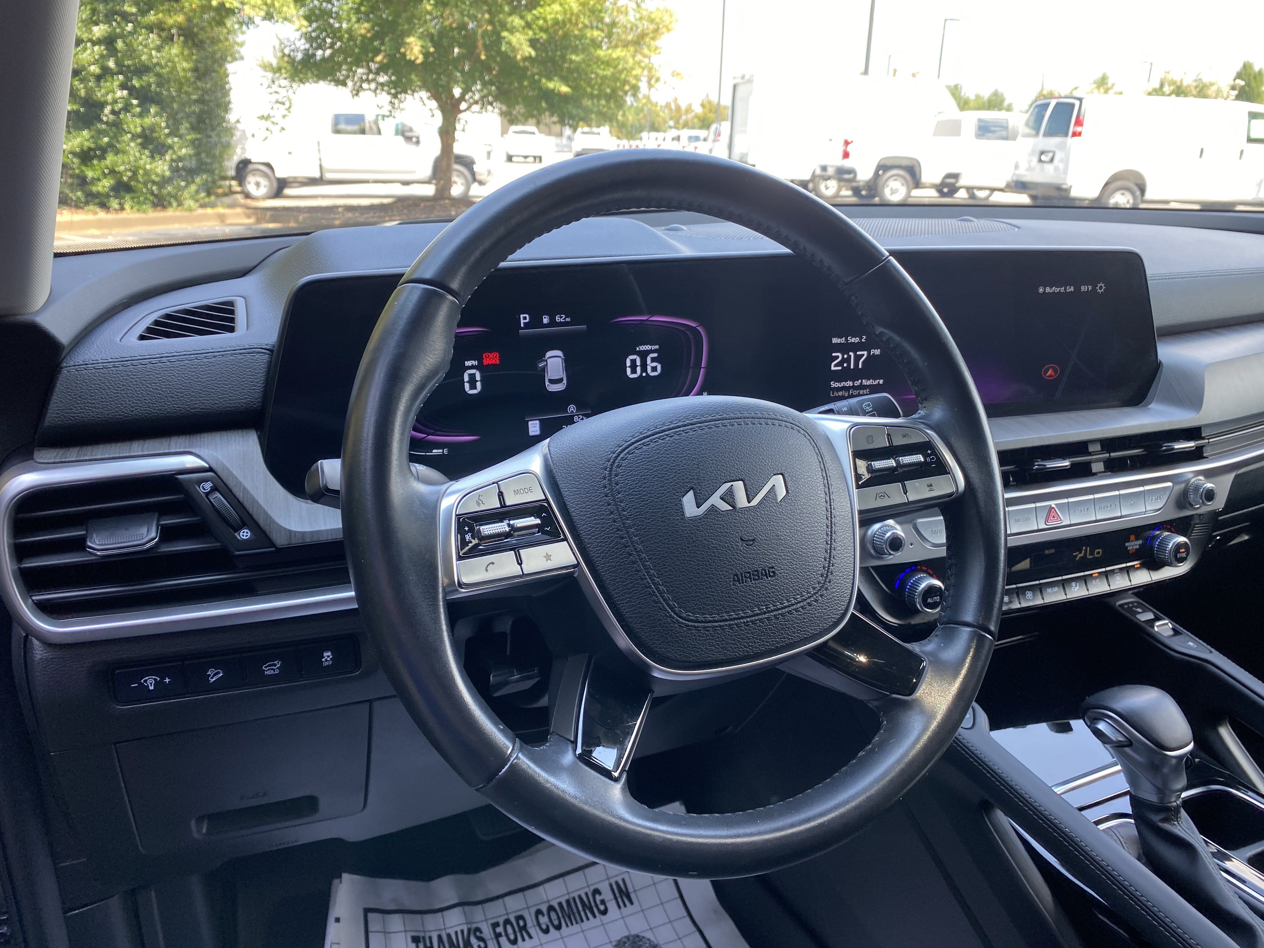Used 2024 Kia Telluride EX w/ EX Captain's Chair Package FWD image 17