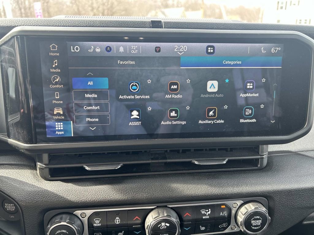 Used 2025 Jeep Wrangler Sport image 29
