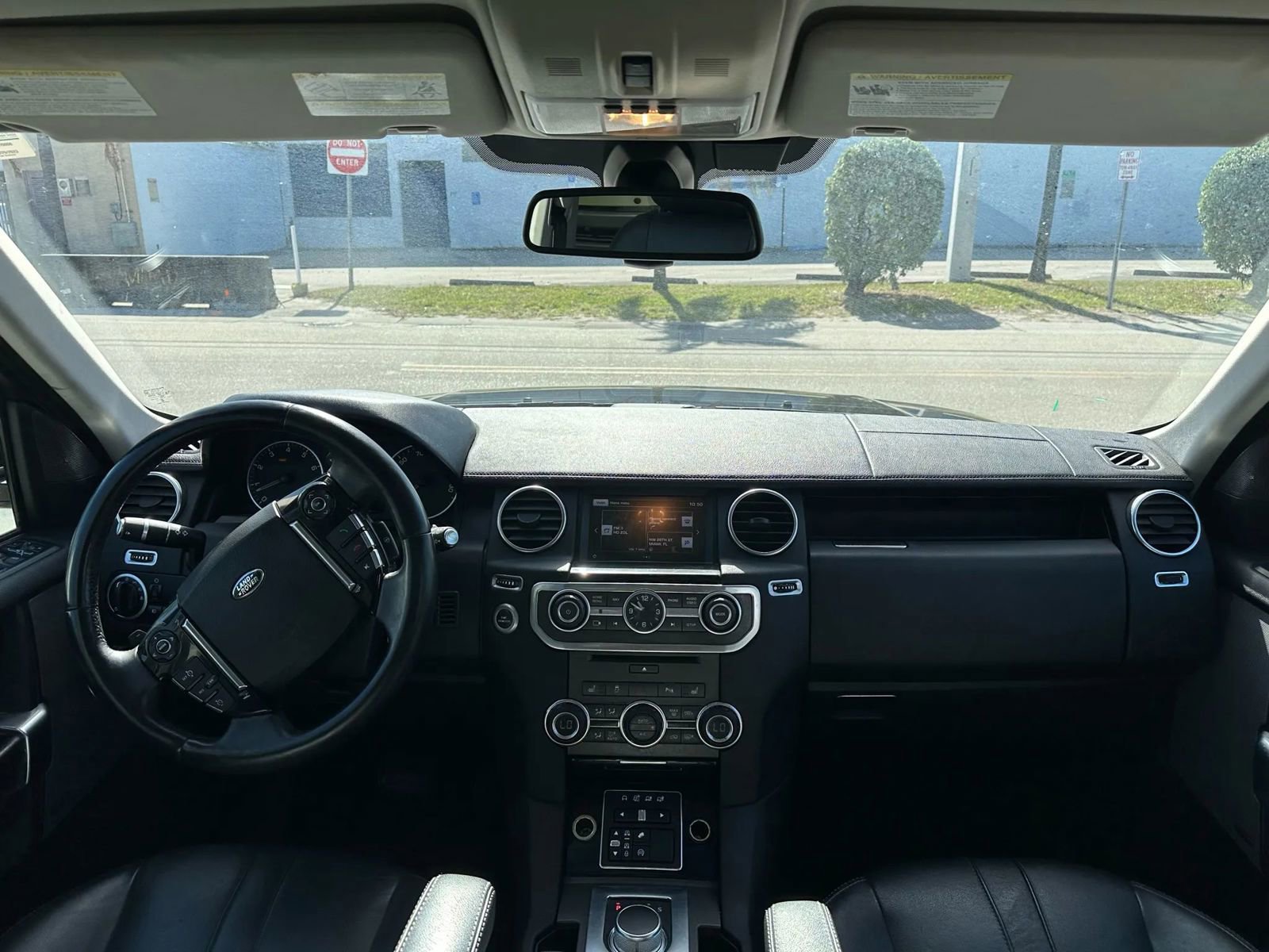 Used 2016 Land Rover LR4 HSE Silver Edition image 15