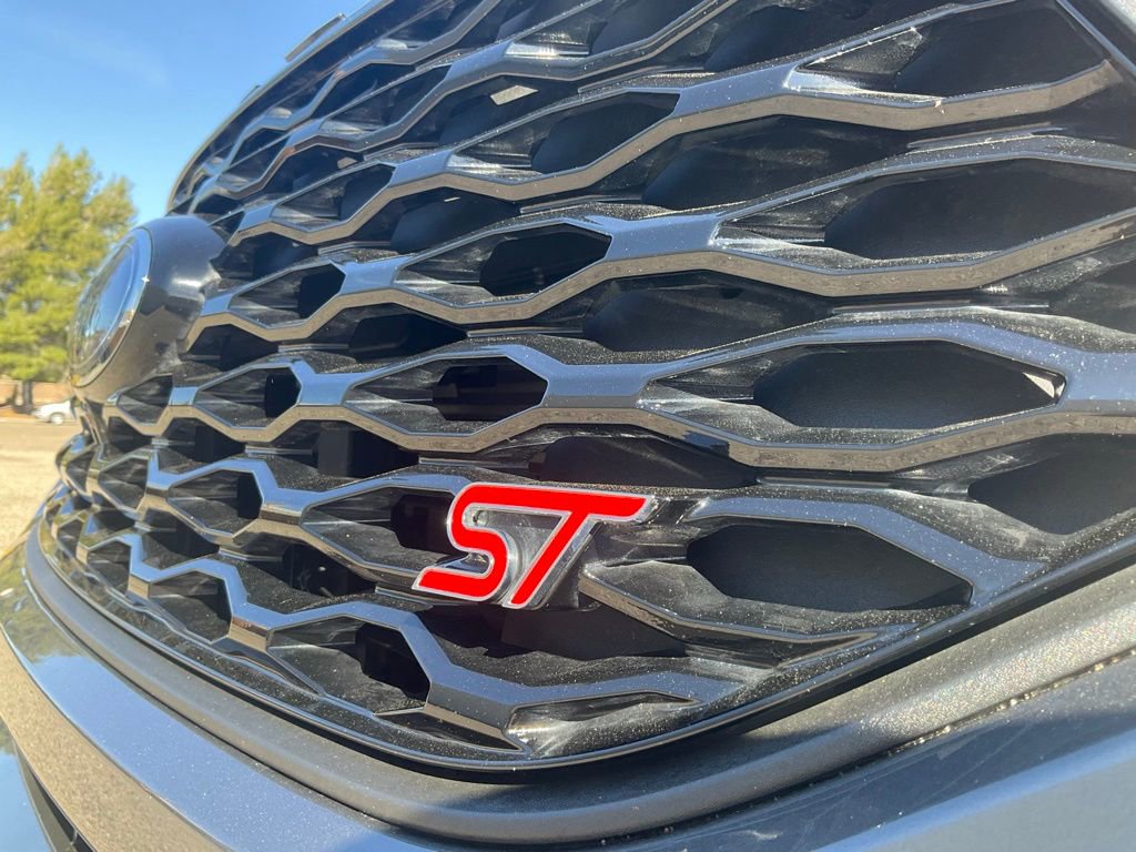 Used 2022 Ford Explorer ST w/ Equipment Group 401A image 10