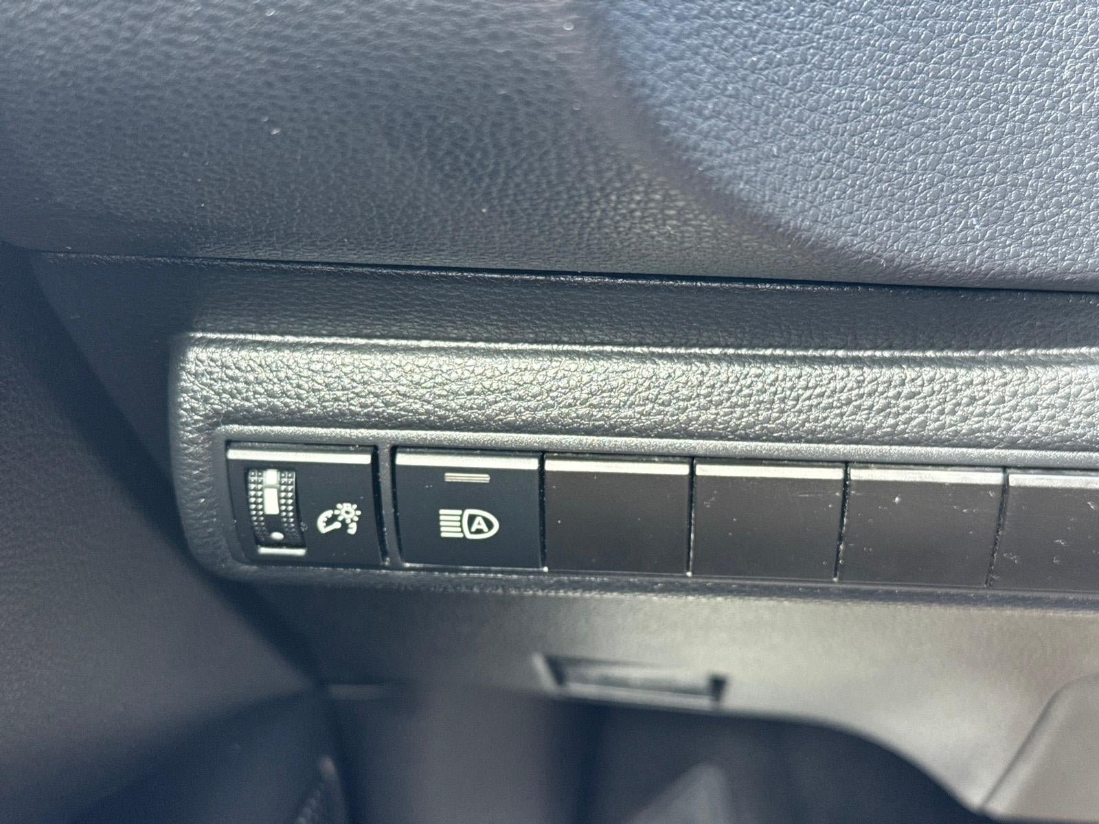 Used 2024 Toyota Corolla LE FWD image 13