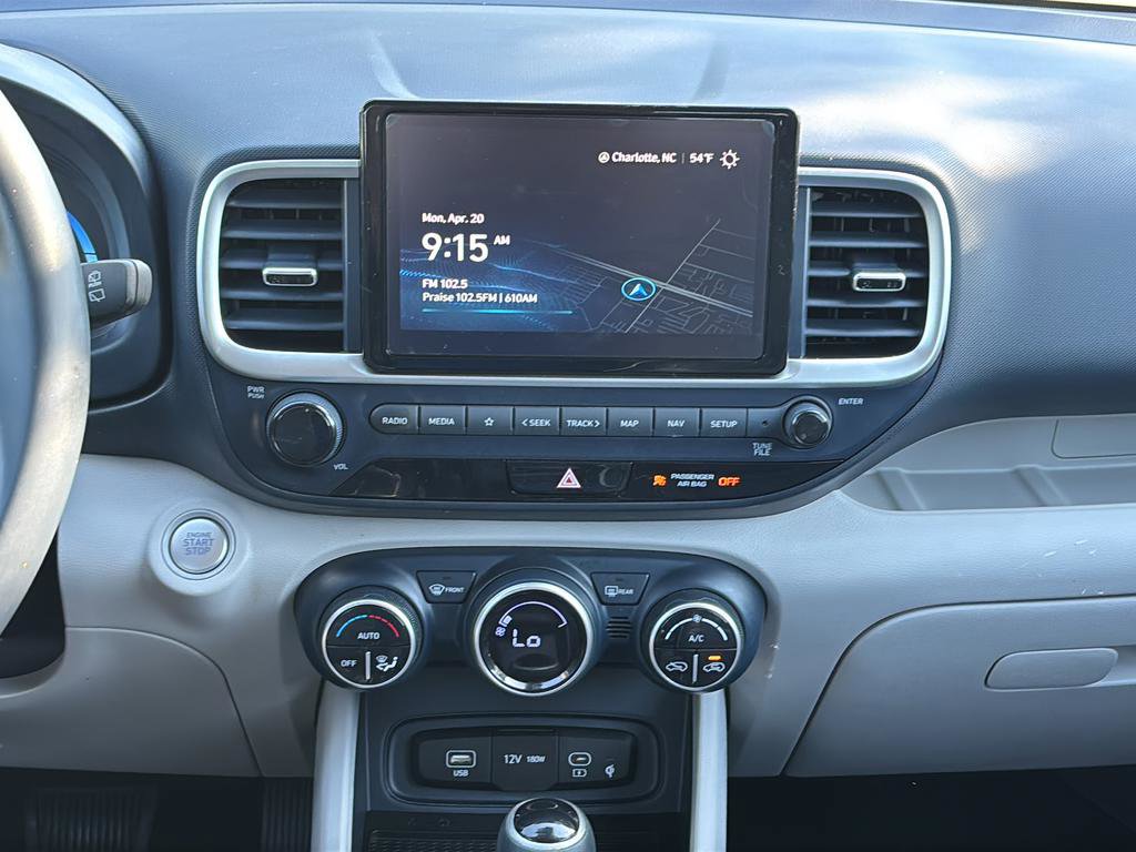 Certified 2023 Hyundai Venue Limited FWD image 23