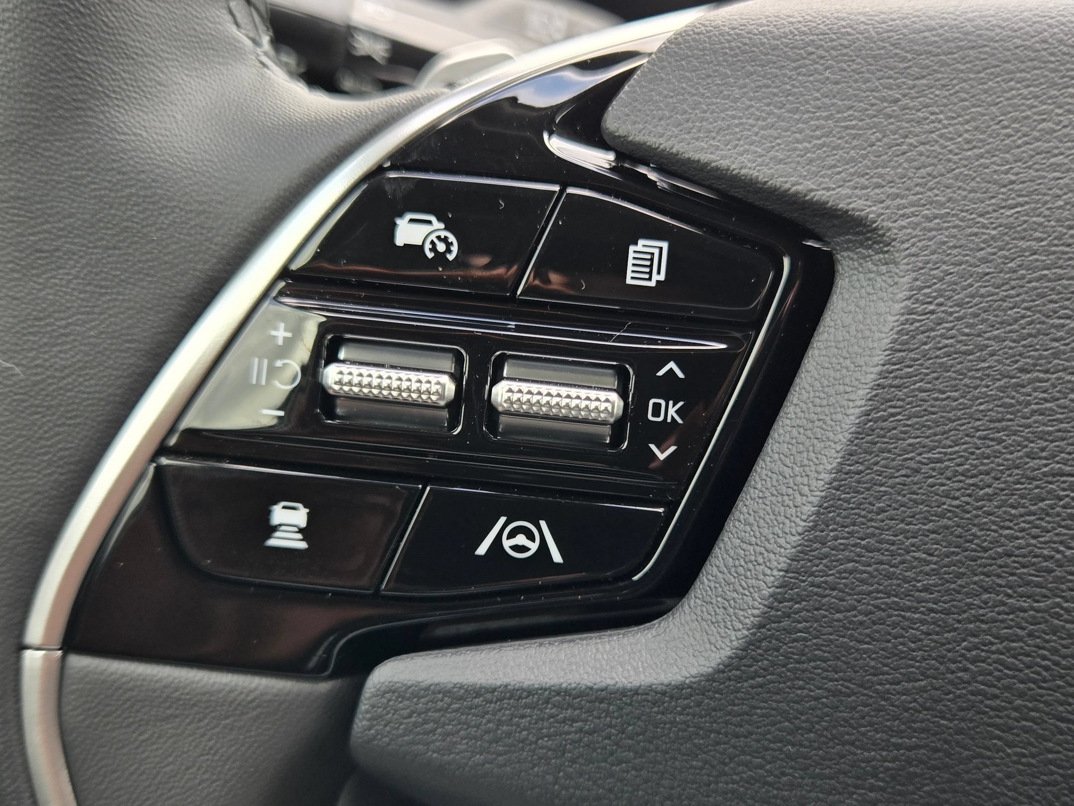 New 2026 Kia Niro EX FWD image 26