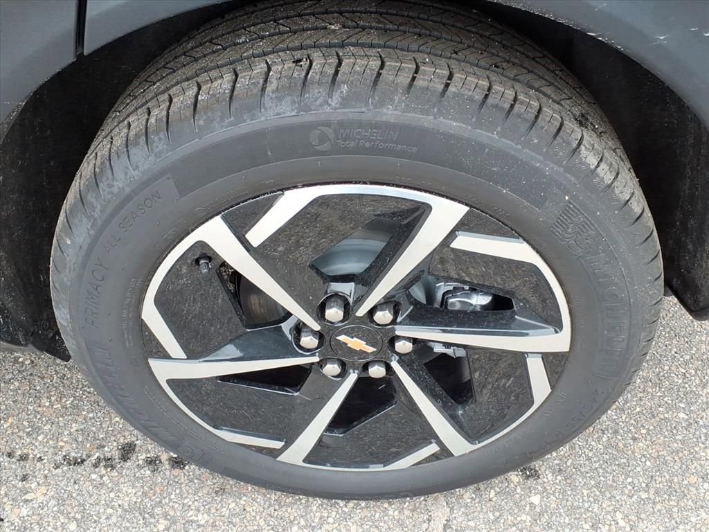 New 2026 Chevrolet Equinox EV LT w/ LPO, All-Weather Mat Package image 9