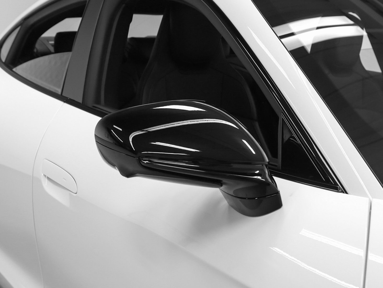 New 2026 Porsche Taycan image 14