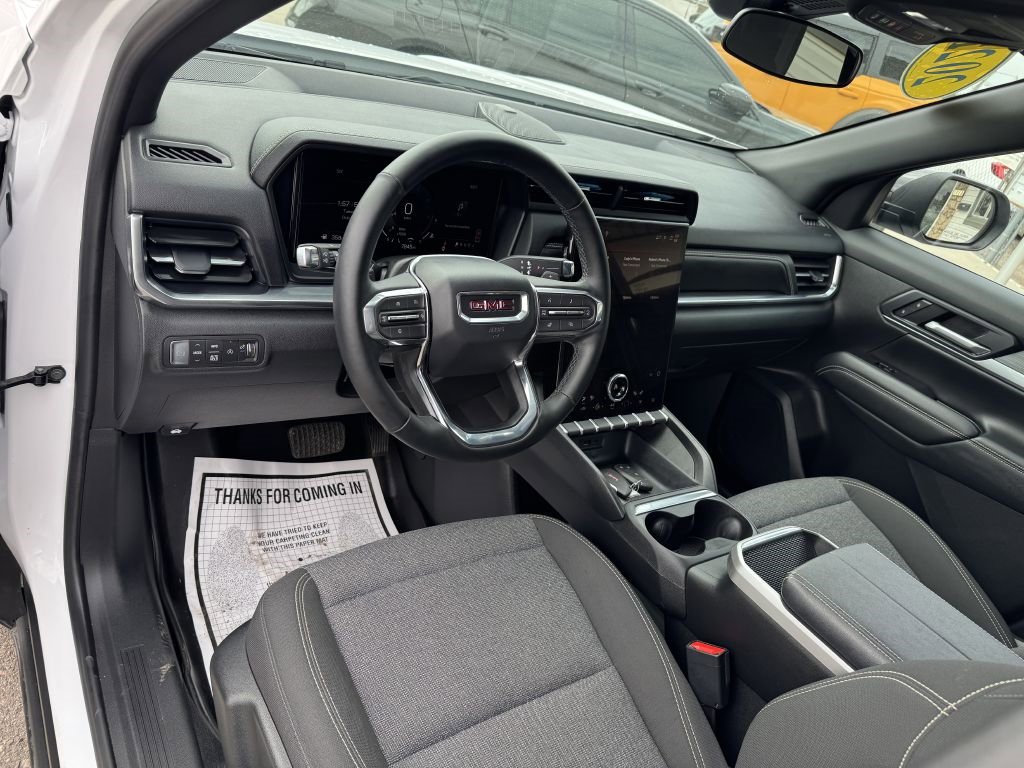 Used 2025 GMC Terrain Elevation image 14