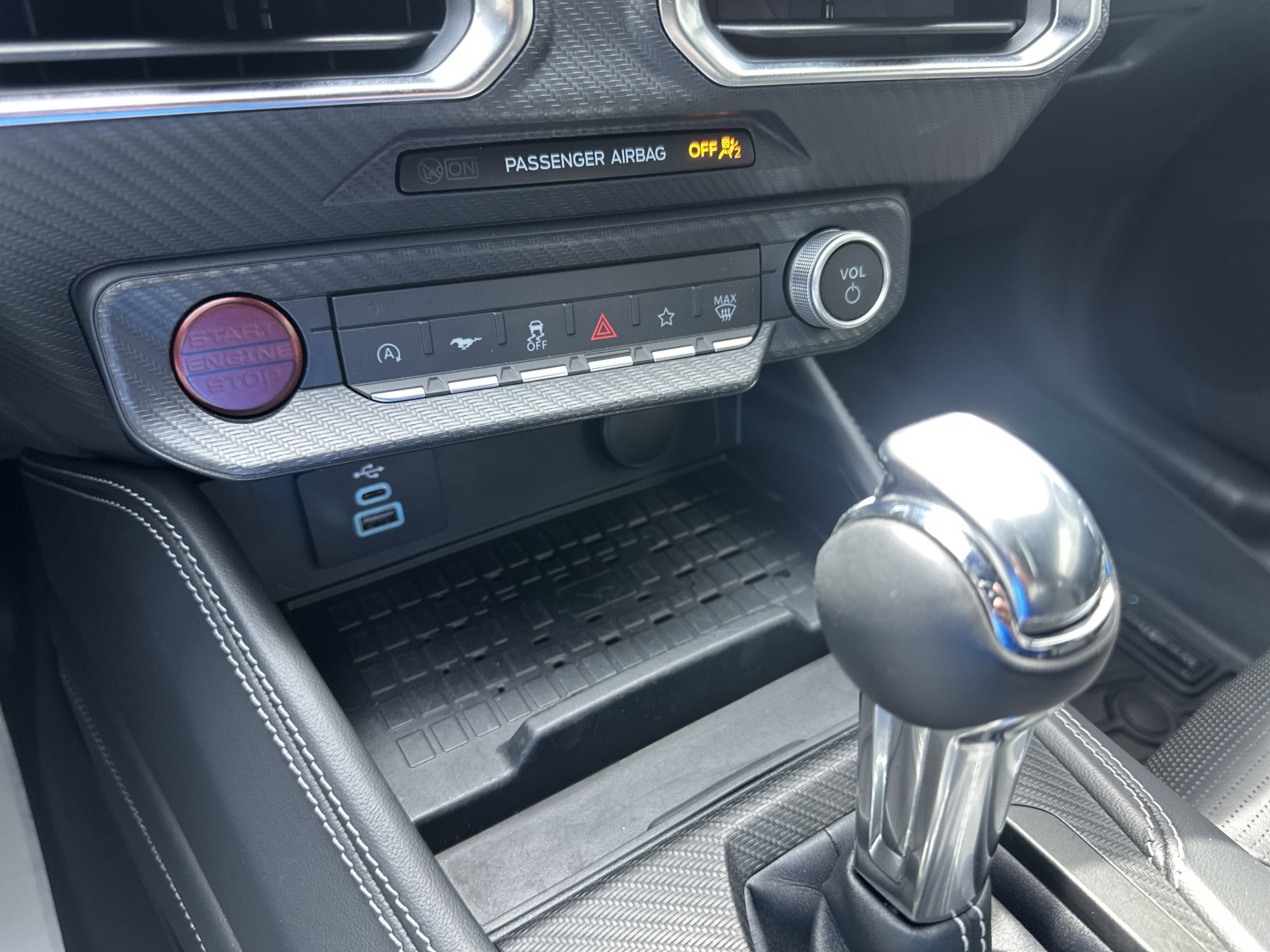 Used 2024 Ford Mustang GT Premium image 34