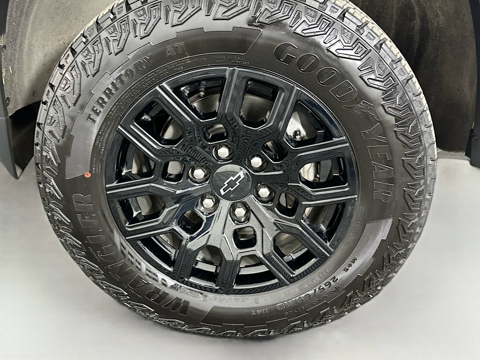 Used 2026 Chevrolet Colorado Trail Boss AWD/4WD image 32