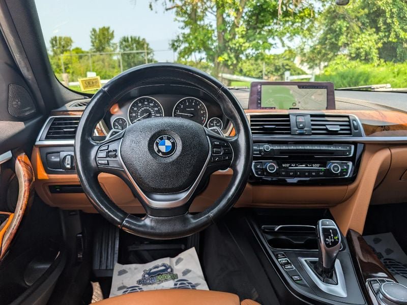 Used 2018 BMW 340i xDrive Sedan AWD/4WD image 32