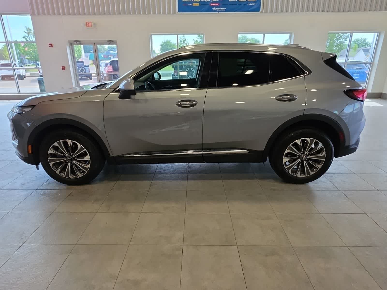 Used 2024 Buick Envision Preferred AWD/4WD image 12