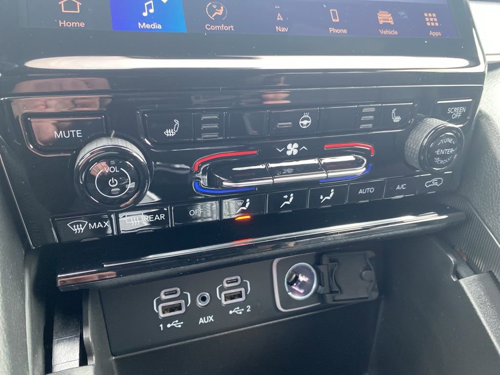 New 2025 Jeep Grand Cherokee L Limited w/ Black Appearance Package image 39