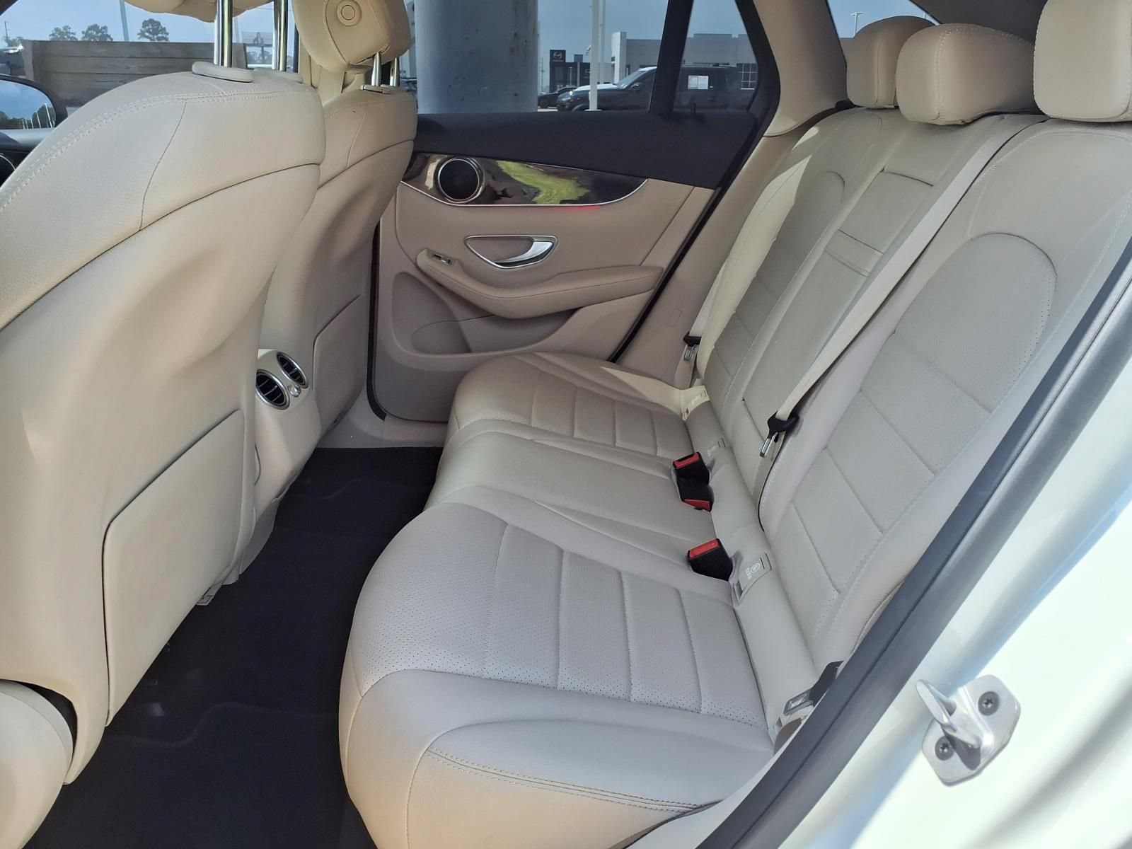 Used 2021 Mercedes-Benz GLC 300 image 17