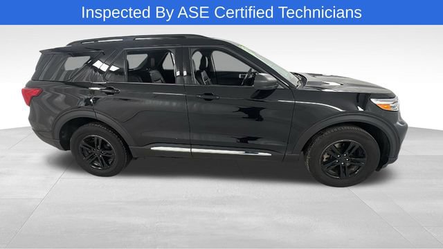 Used 2023 Ford Explorer XLT w/ Equipment Group 202A image 2