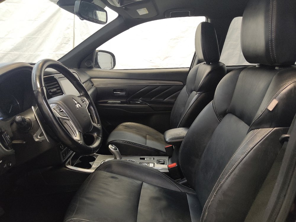 Used 2020 Mitsubishi Outlander SEL image 17