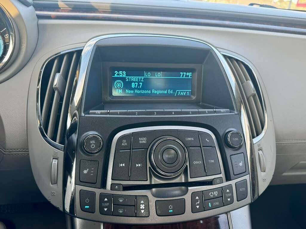 Used 2012 Buick LaCrosse Premium image 12