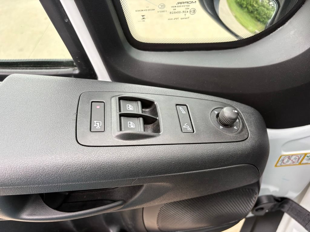 Used 2026 RAM ProMaster 2500 w/ Convenience Group FWD image 14
