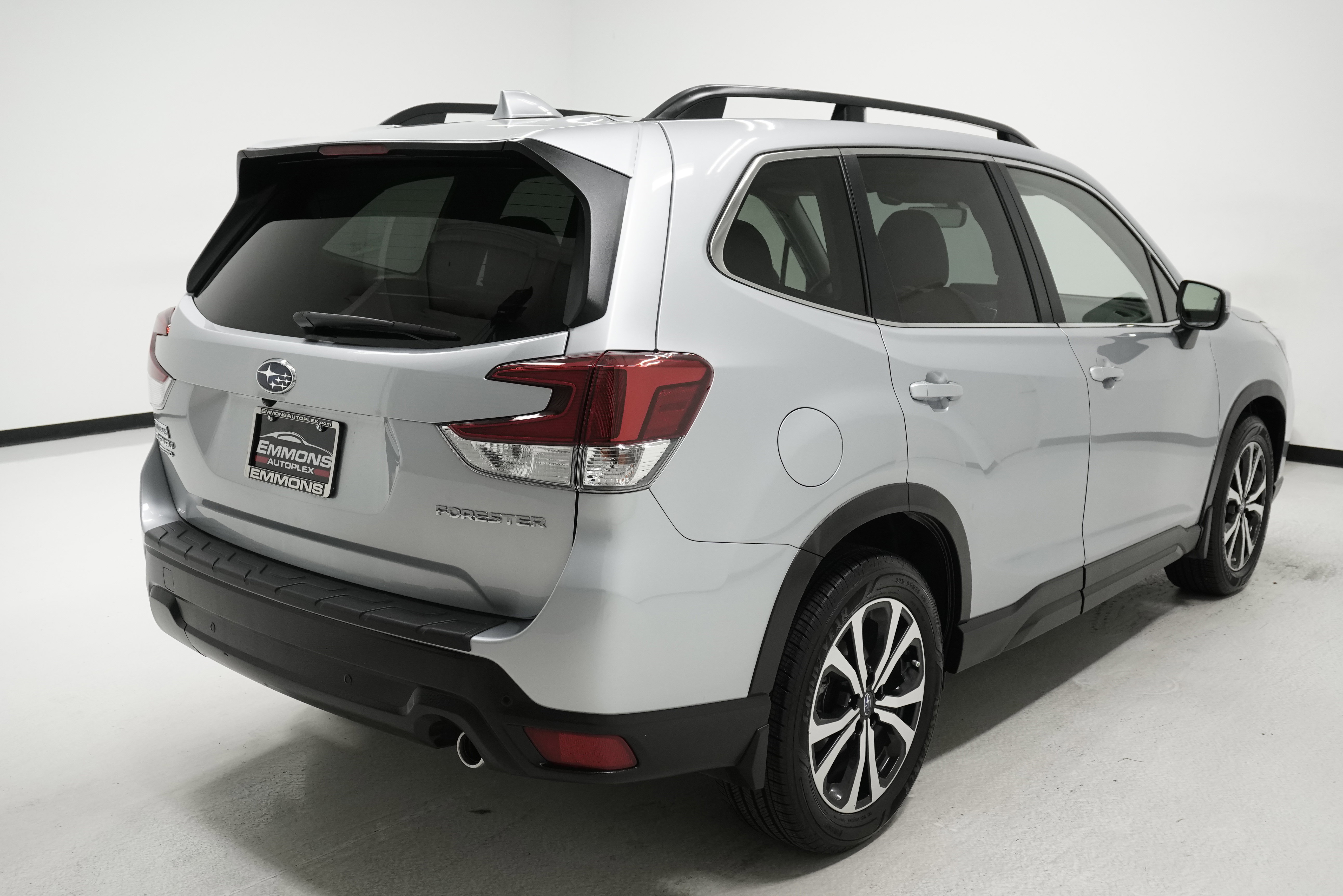 Used 2019 Subaru Forester Limited w/ Popular Package #3 image 4
