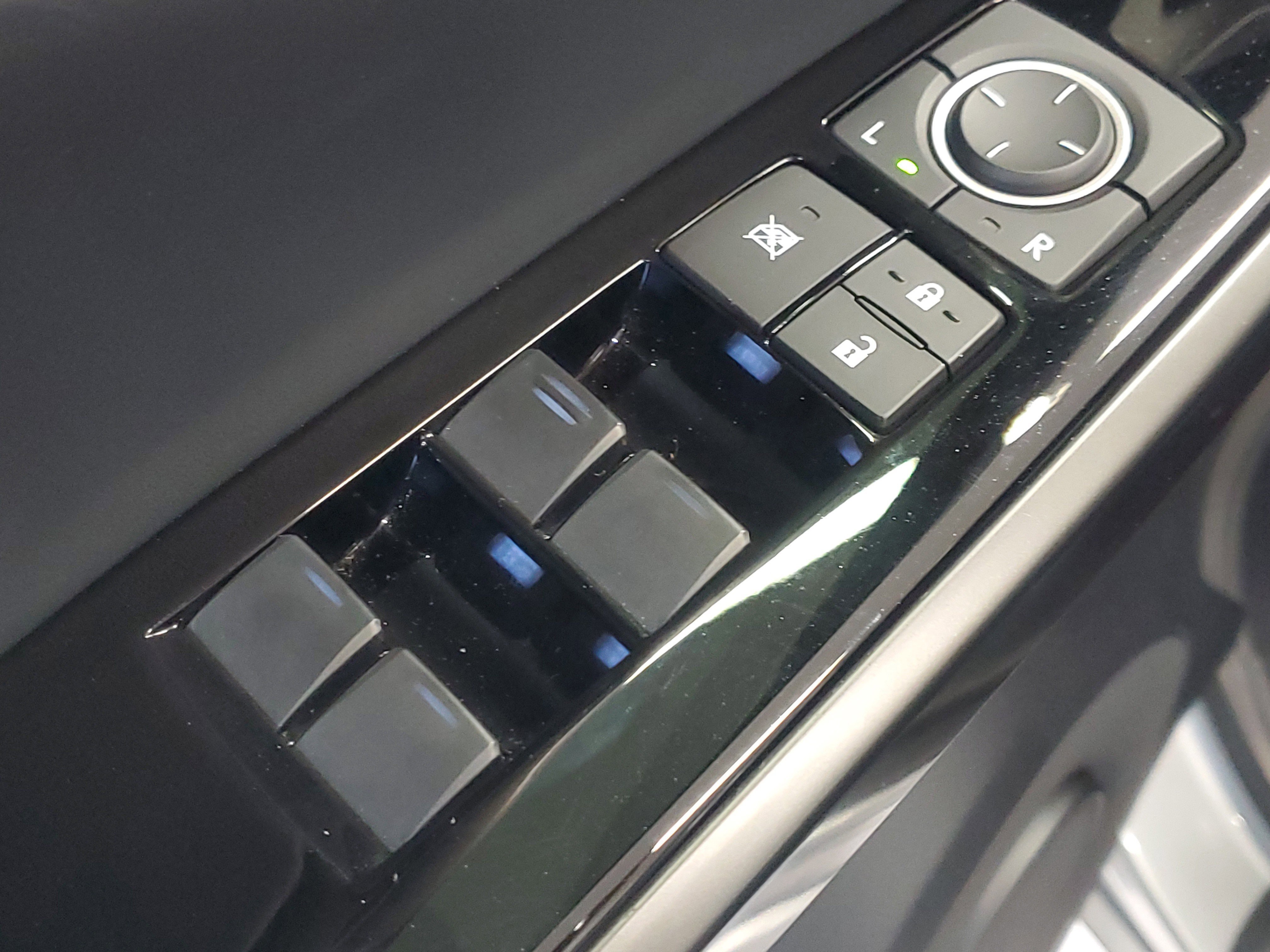 Certified 2023 Lexus IS 300 w/ Comfort Package image 19