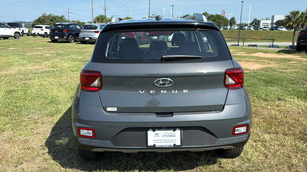 New 2026 Hyundai Venue SEL FWD image 6
