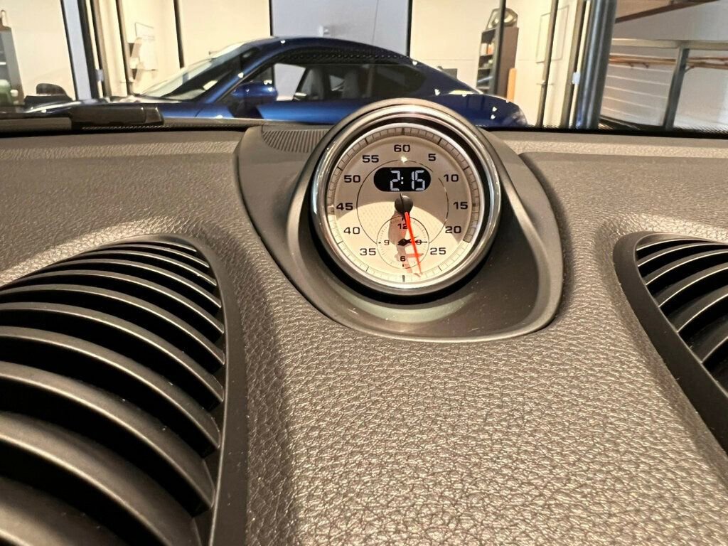 Used 2025 Porsche 718 Cayman w/ Sport Chrono Package image 22