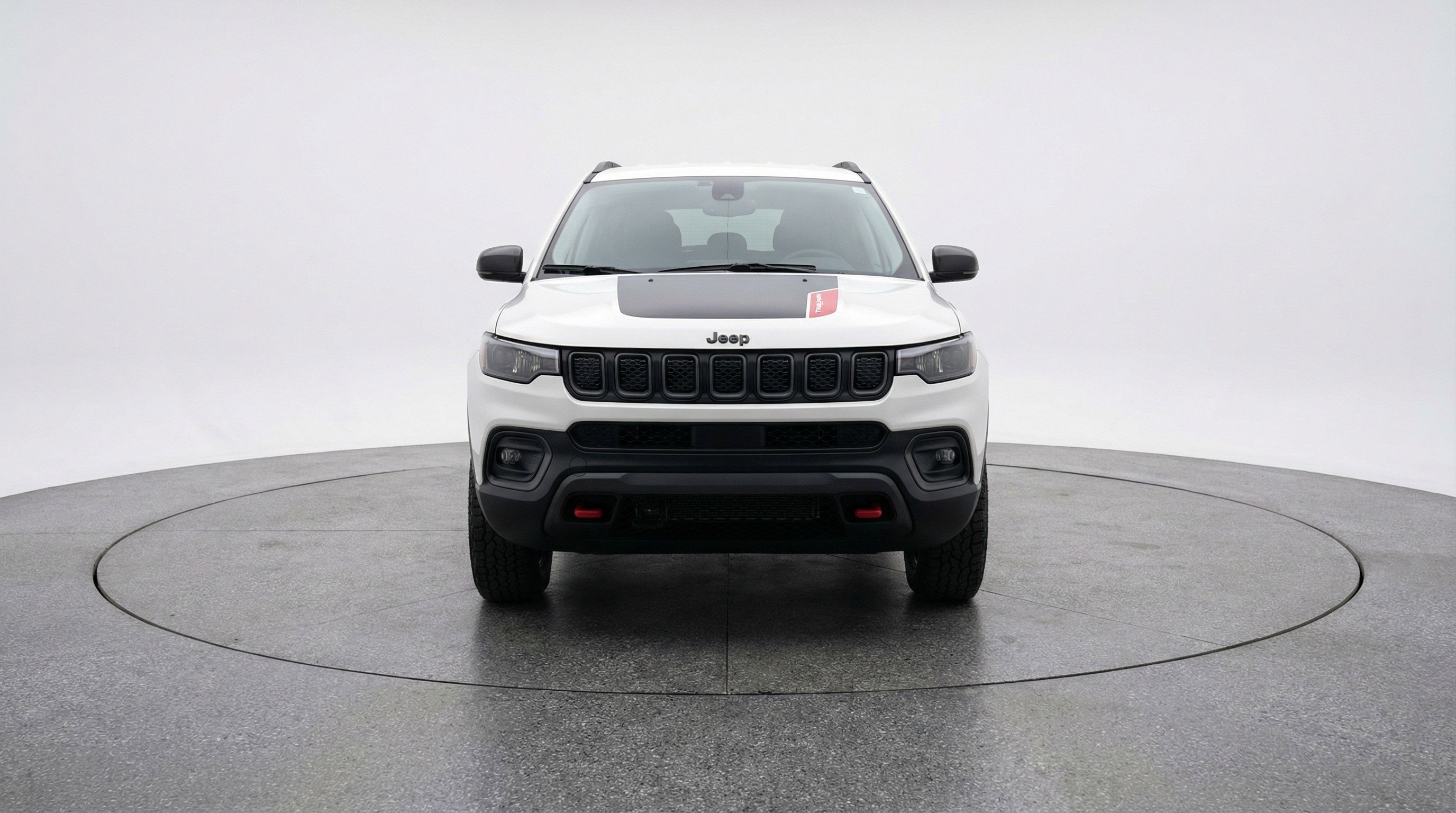 Used 2025 Jeep Compass Trailhawk AWD/4WD image 2