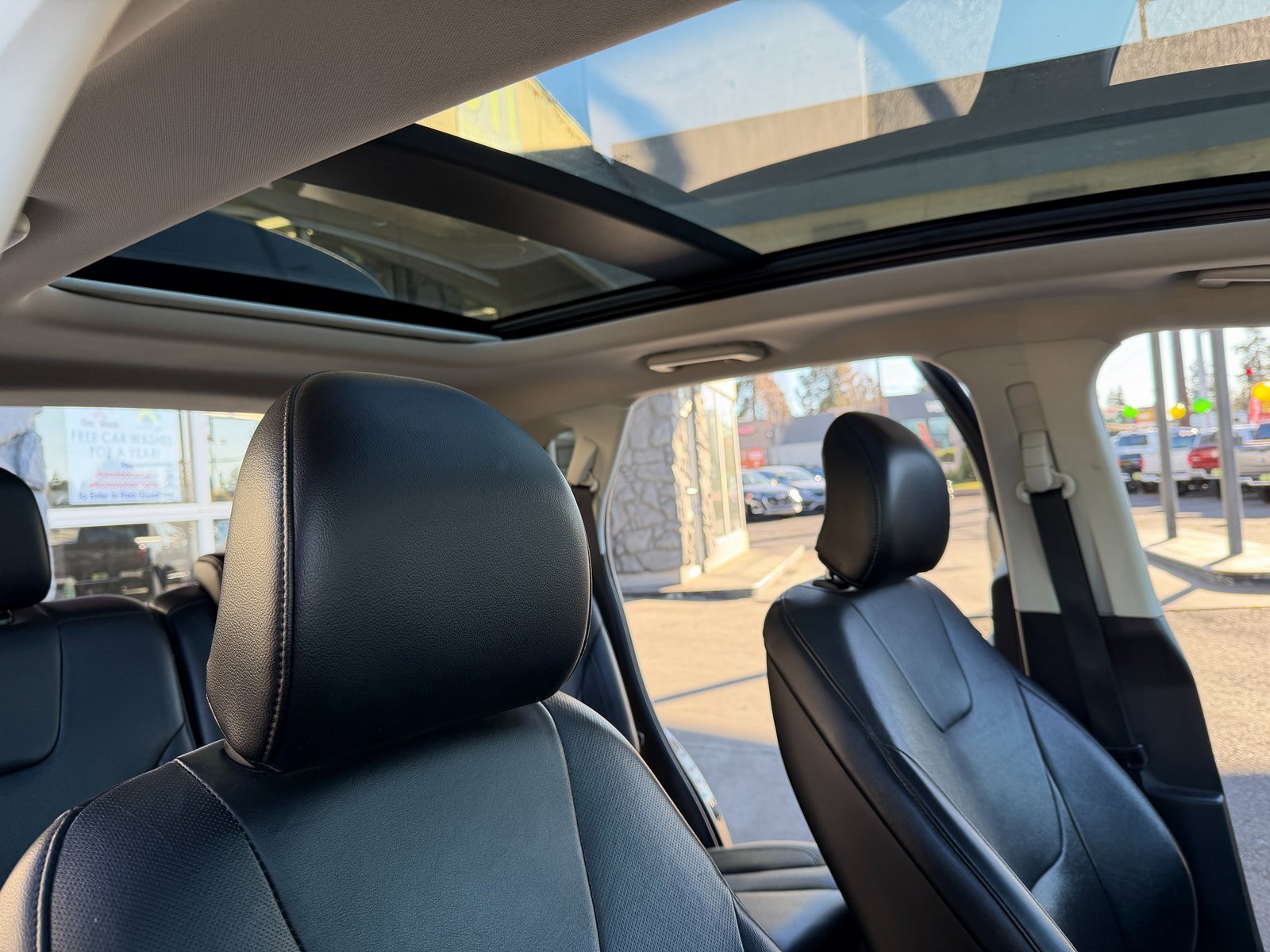 Used 2019 Ford Edge Titanium w/ Equipment Group 301A image 15