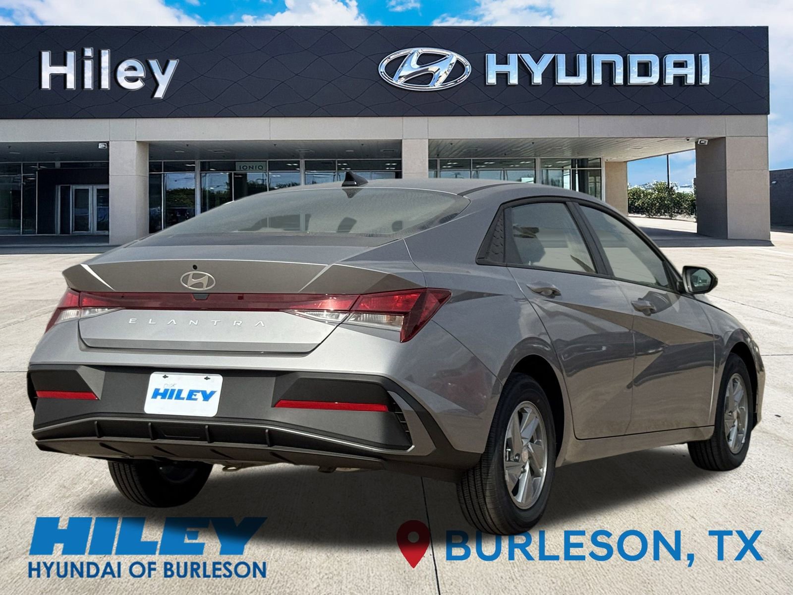 New 2026 Hyundai Elantra SE FWD image 7