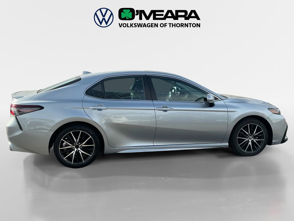 Used 2023 Toyota Camry SE image 6