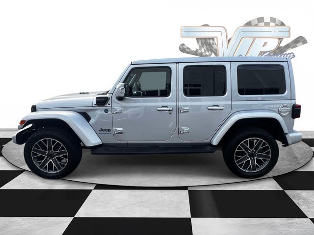 Used 2024 Jeep Wrangler High Altitude AWD/4WD image 3