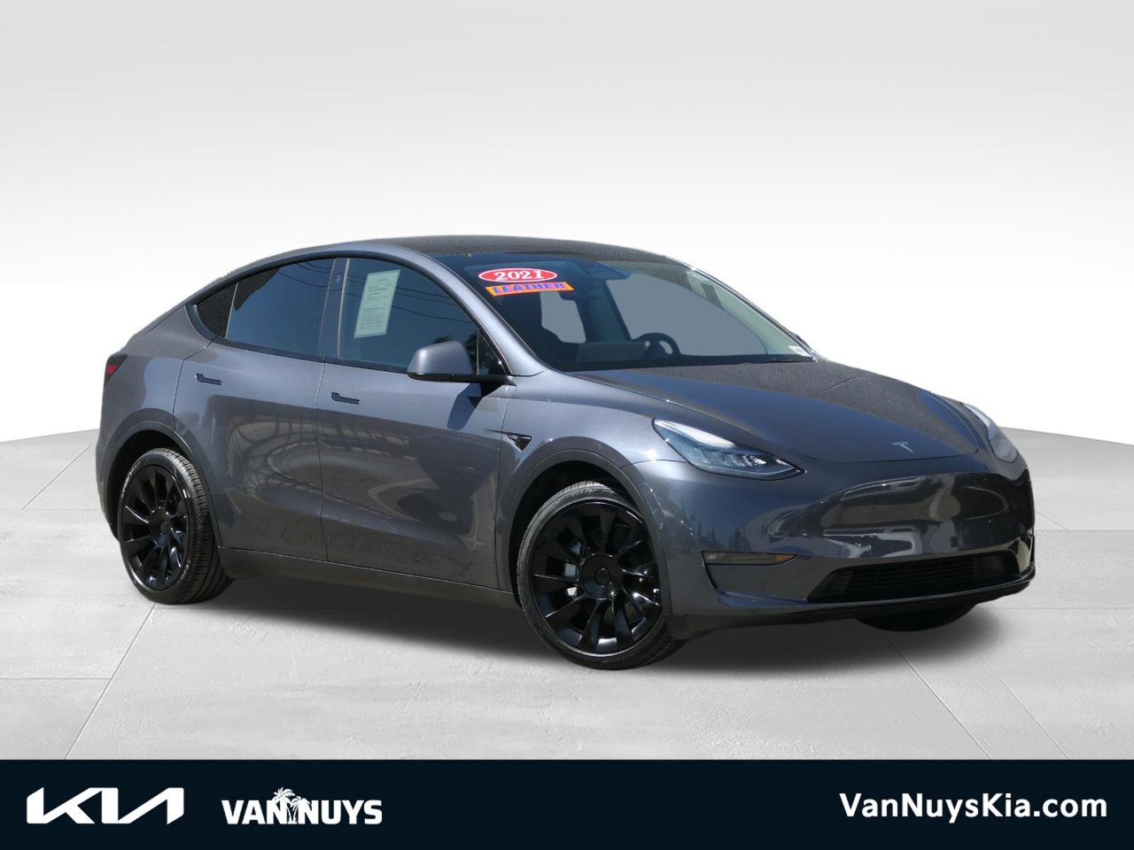 Used 2021 Tesla Model Y Long Range AWD/4WD image 1
