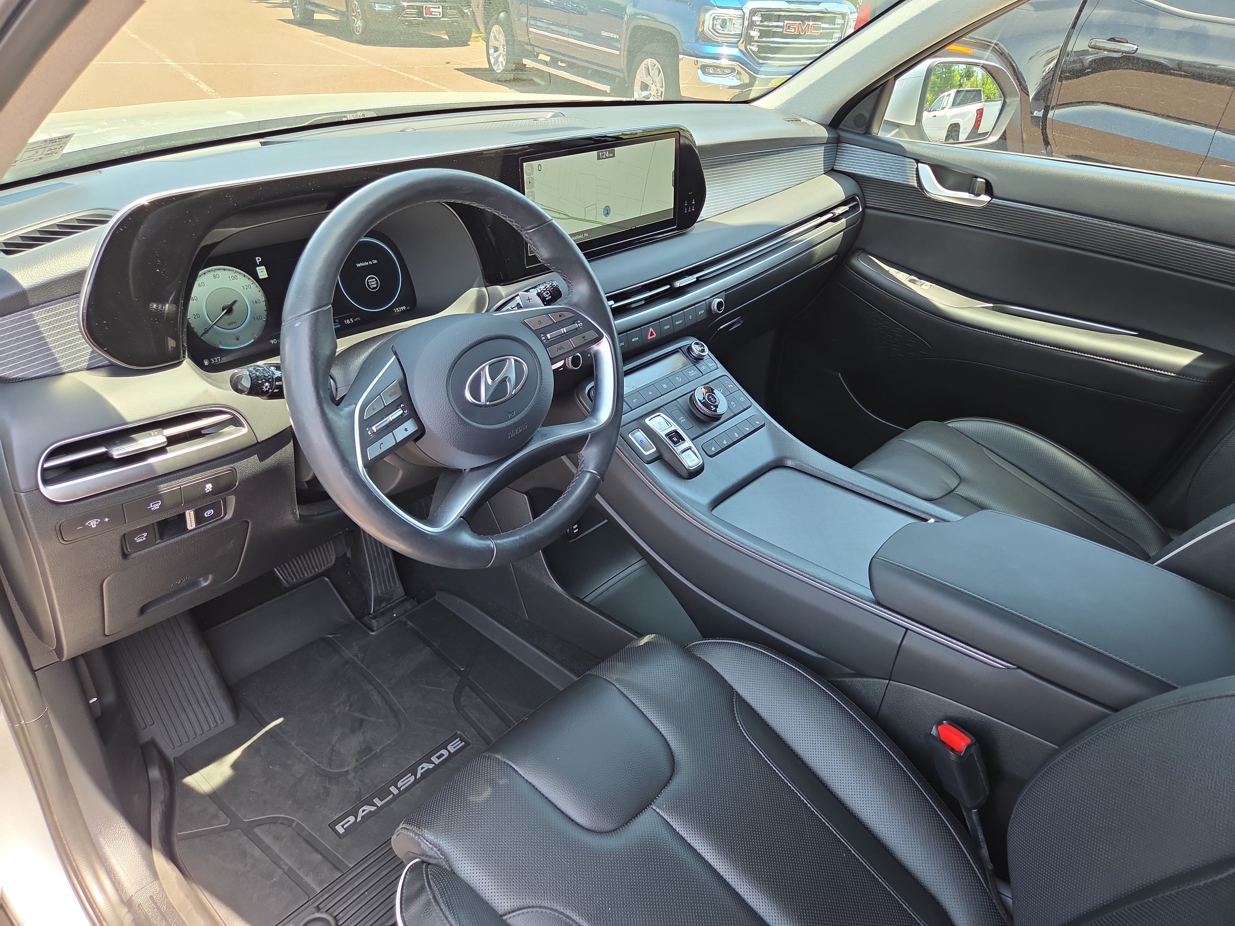 Used 2023 Hyundai Palisade Limited AWD/4WD image 15