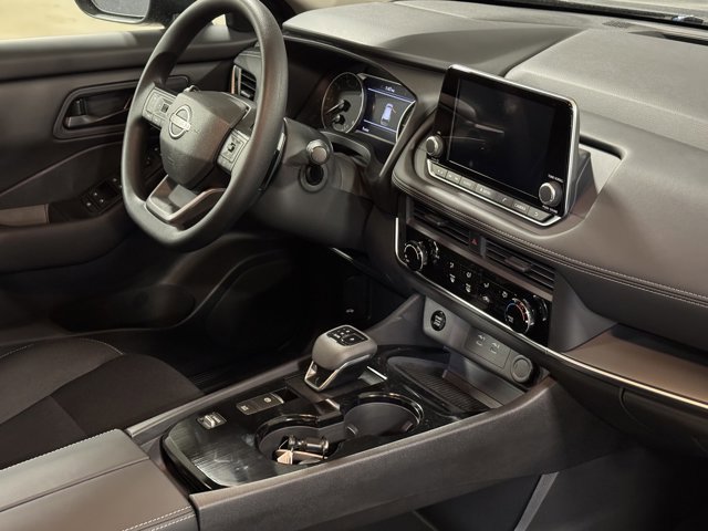 New 2026 Nissan Rogue S image 7